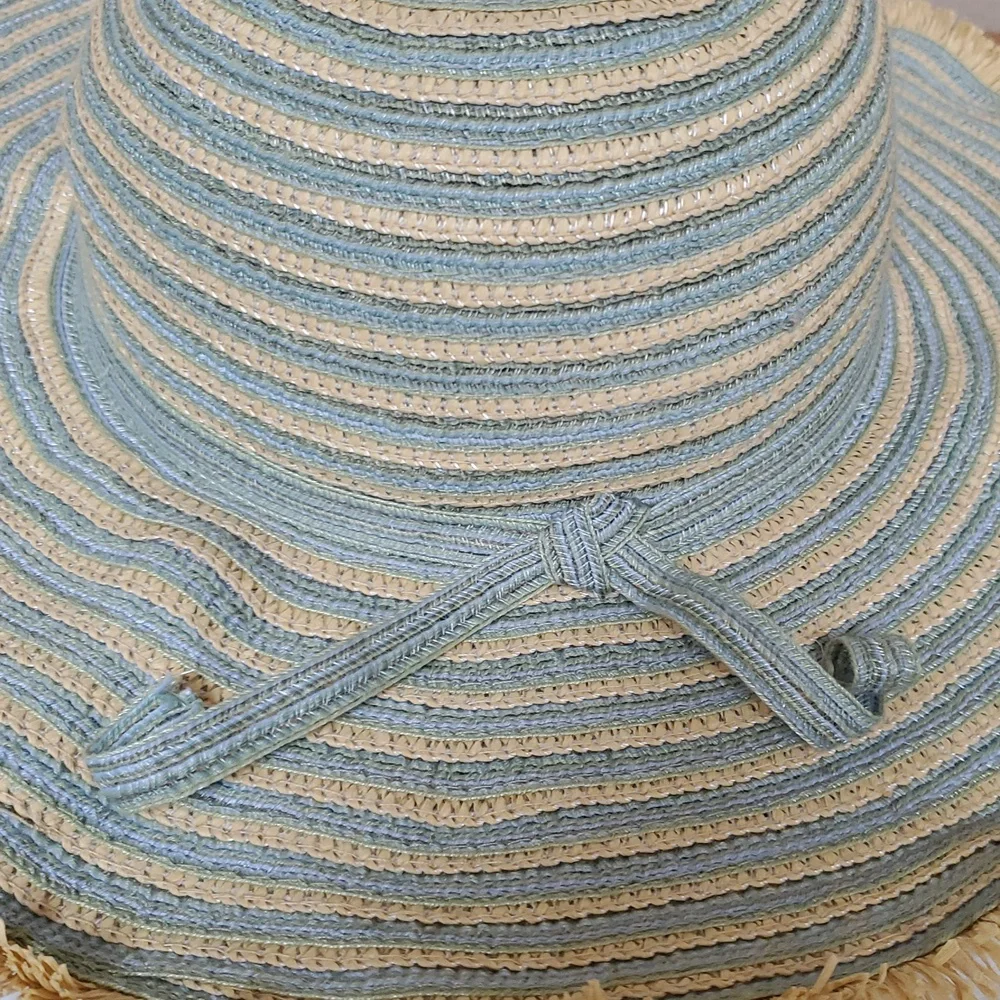 Blue and Tan Straw Wide-Brimmed Sun Beach Hat